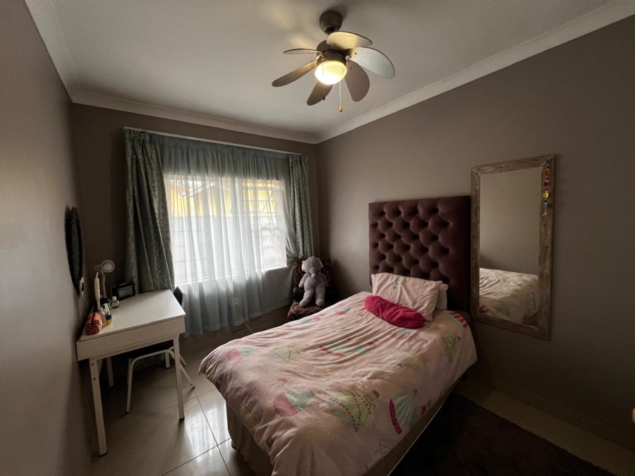 8 Bedroom Property for Sale in Abbotsford Eastern Cape